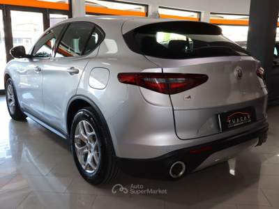 Alfa Romeo Stelvio Alfa Romeo Stelvio 2.2 Business #11189 Argento usata Mazzano