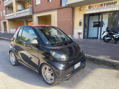 Smart ForTwo Fortwo II 2007 Cabrio Cabrio 0.8 brabus Nero usata Aprilia
