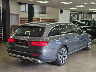 Mercedes-Benz Classe E Mercedes-benz E 220d S.W. 4Matic Premium All-Terrain Grigio usata Pistoia