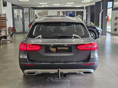 Mercedes-Benz Classe E Mercedes-benz E 220d S.W. 4Matic Premium All-Terrain Grigio usata Pistoia