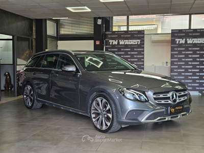 Mercedes-Benz Classe E Mercedes-benz E 220d S.W. 4Matic Premium All-Terrain Grigio usata Pistoia
