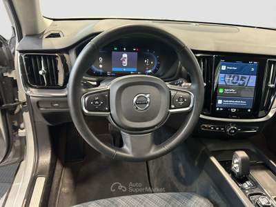 Volvo V60 V60 B4 (d) automatico Core Grigio usata Parma