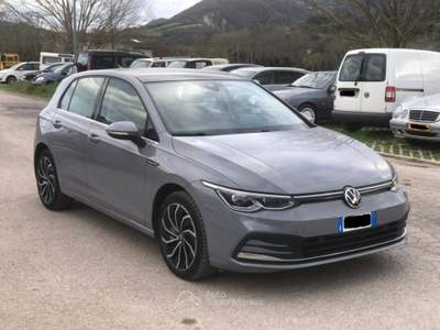 Volkswagen Golf 1.5 eTSI DSG Executive TETTO PANORAMICO VIRTUAL Grigio usata Sant'Angelo in vado