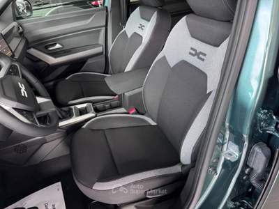 Dacia Duster PRONTA CONSEGNA GPL Journey + Pack parking Verde usata Sant'Angelo in vado