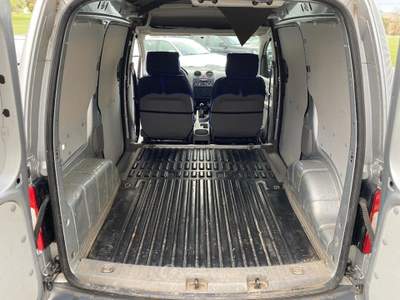 Volkswagen Caddy 1.9 TDI 105CV Van Vetrato 2 POSTI AUTOCARRO Argento usata Sant'Angelo in vado