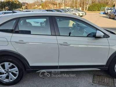 Volkswagen Taigo NEOPATENTATI APPLE CARPLAY Taigo 1.0 LIFE 110cv ds Grigio usata Basiliano