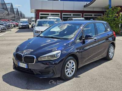 BMW Serie 2 220d D Active Tourer Active Tourer Business auto - GA70 Blu/Azzurro usata Basiliano