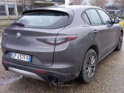 Alfa Romeo Stelvio Stelvio 2023 2.2 t Super Q4 210cv auto - GP437FV Argento usata Basiliano