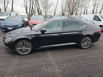 Skoda Superb Superb 2.0 tdi Laurin & Klement 140kw L&K FS611TR Nero usata Basiliano