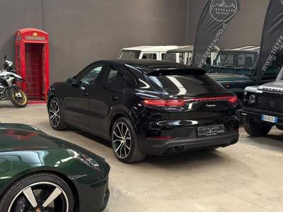 Porsche Cayenne Coupé 3.0 V6 E-Hybrid Nero usata Bologna