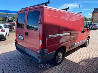 Peugeot Boxer 330M 2.2 HDi cat PM Furgone Rosso usata Brusnengo