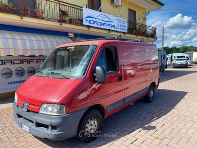 Peugeot Boxer 330M 2.2 HDi cat PM Furgone Rosso usata Brusnengo