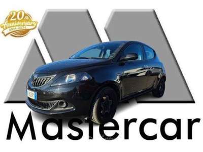 Lancia Ypsilon neopatentati 1.0 firefly hybrid Gold tg : GK805RY Nero usata Basiliano Lancia Ypsilon neopatentati 1.0 firefly hybrid Gold tg : GK805RY Nero usata Basiliano