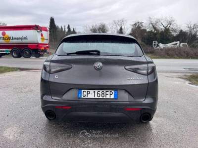 Alfa Romeo Stelvio Stelvio 2023 2.2 t Super Q4 210cv auto TG: GP168FP Argento usata Basiliano
