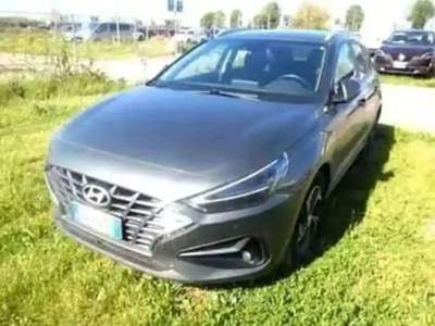 Hyundai i30 i30 Wagon 1.0 t-gdi 48V Primes 120cv -GN972TP Grigio usata Basiliano