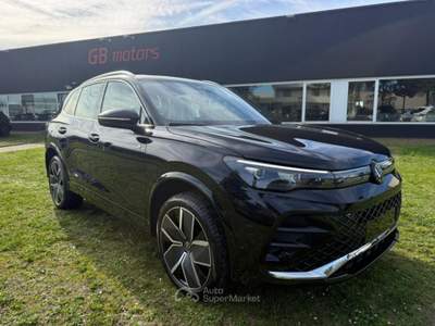 Volkswagen Tiguan 2.0 TDI 193 CV DSG 4MOTION MY26 R-Line Plus TETTO Nero usata Imola