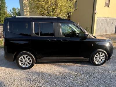Ford Tourneo Courier Ford Tourneo Courier 1.0 EcoBoost 125CV - powershift Titanium Nero usata Bologna
