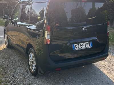 Ford Tourneo Courier Ford Tourneo Courier 1.0 EcoBoost 125CV - powershift Titanium Nero usata Bologna