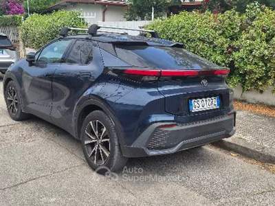 Toyota C-HR Stupenda alla guida Blu/Azzurro usata Sabaudia
