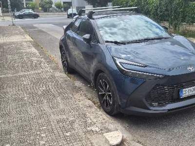 Toyota C-HR Stupenda alla guida Blu/Azzurro usata Sabaudia
