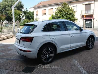 Audi Q5 2.0 TDI 190 CV quattro S tronic Business Sport Bianco usata Nova Milanese