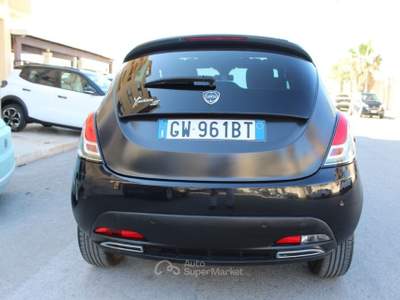 Lancia Ypsilon 1.3 MJT 16V 95 CV 5 porte S&S S Momodesign Nero usata Trapani