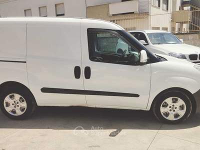 Fiat Doblò ALLESTIMENTO ISOTERMICO Bianco usata Ceglie Messapica