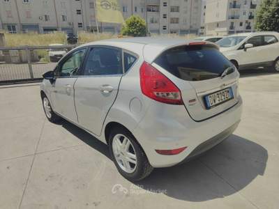 Ford Fiesta adatta a neopatentati Argento usata Ceglie Messapica