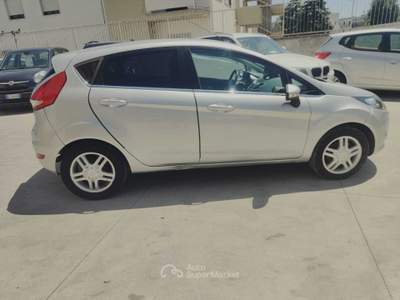 Ford Fiesta adatta a neopatentati Argento usata Ceglie Messapica