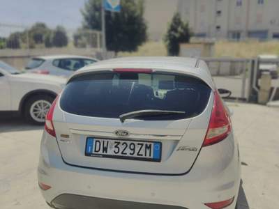 Ford Fiesta adatta a neopatentati Argento usata Ceglie Messapica