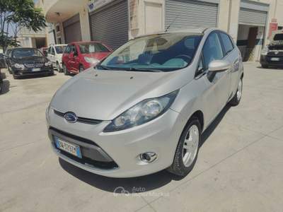 Ford Fiesta adatta a neopatentati Argento usata Ceglie Messapica