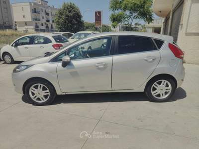 Ford Fiesta adatta a neopatentati Argento usata Ceglie Messapica