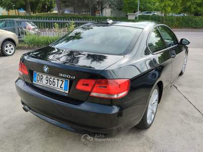 BMW Serie 3 320d OTTIME CONDIZIONI Nero usata CANELLI