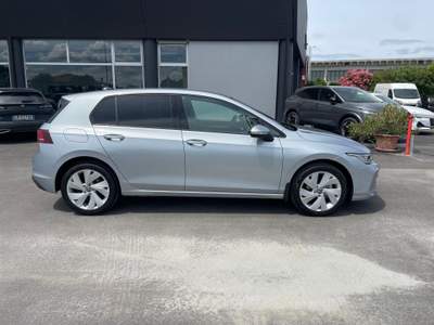 Volkswagen Golf Edition Plus LUCI SOFFUSE-CERCHI 17" Argento usata Caerano di San Marco