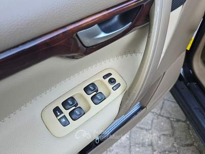 Volvo V70/XC70 Summum Nero usata Valmontone