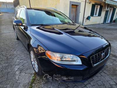 Volvo V70 Summum usata Valmontone