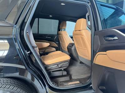 Cadillac Escalade 3.0L TD --DIESEL -- I6 AT AWD FULLOPTIONAL Nero usata Medesano