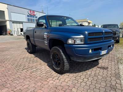 Dodge RAM RAM 5.9 V8  / SHORT CAB / 4X4 / GOMME 33'' Blu/Azzurro usata Medesano
