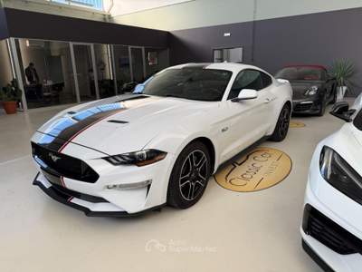 Ford Mustang Fastback 5.0 V8 aut. GT Bianco usata Medesano