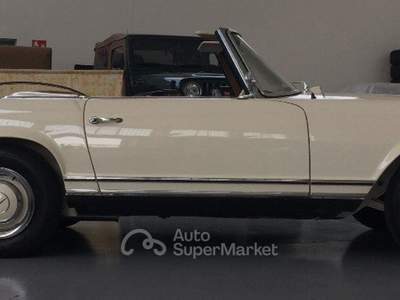 Mercedes-Benz SL 230SL PAGODA RESTAURO TOTALE Beige usata Medesano