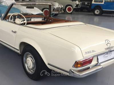 Mercedes-Benz SL 230SL PAGODA RESTAURO TOTALE Beige usata Medesano