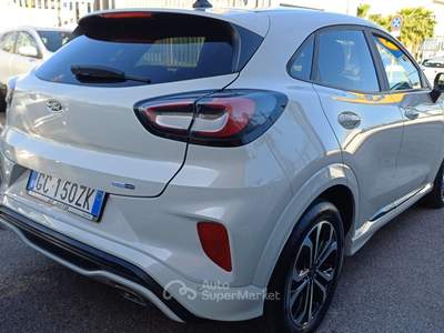 Ford Puma Hybrid 125 CV ST-Line Bianco usata Massafra