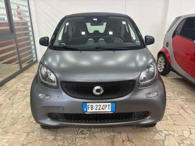 Smart ForTwo 70 1.0 Youngster Grigio usata Aversa