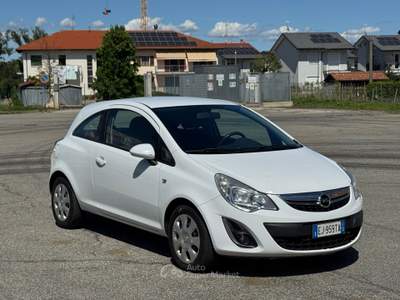 Opel Corsa OPEL CORSA 1.2 BENZINA B-COLOR 3 PORTE – ANNO 2011 usata Beinasco