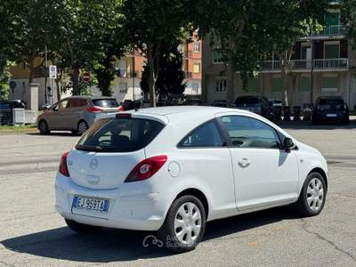 Opel Corsa OPEL CORSA 1.2 BENZINA B-COLOR 3 PORTE – ANNO 2011 usata Beinasco