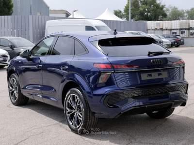Audi Q3 Sportback NEW 2.0 Tdi 150cv S-tr. S-line edition Blu/Azzurro usata Civita Castellana
