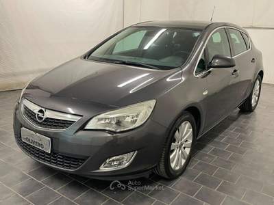 Opel Astra 1.7 CDTI 110CV 5 porte Cosmo-UNIPRO Grigio usata Fossano