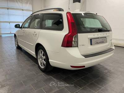 Volvo V50 D2 POLAR-UNIPRO-FRIZIONENUOVA-PERFETTA Bianco usata Fossano