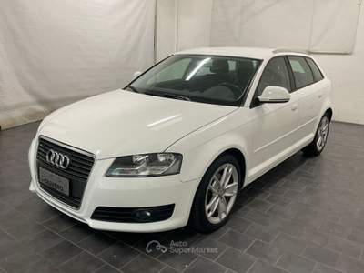 Audi A3 Sportback 2.0 TDI 140cv Ambition-UNIPRO Bianco usata Fossano