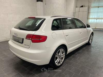 Audi A3 Sportback 2.0 TDI 140cv Ambition-UNIPRO Bianco usata Fossano